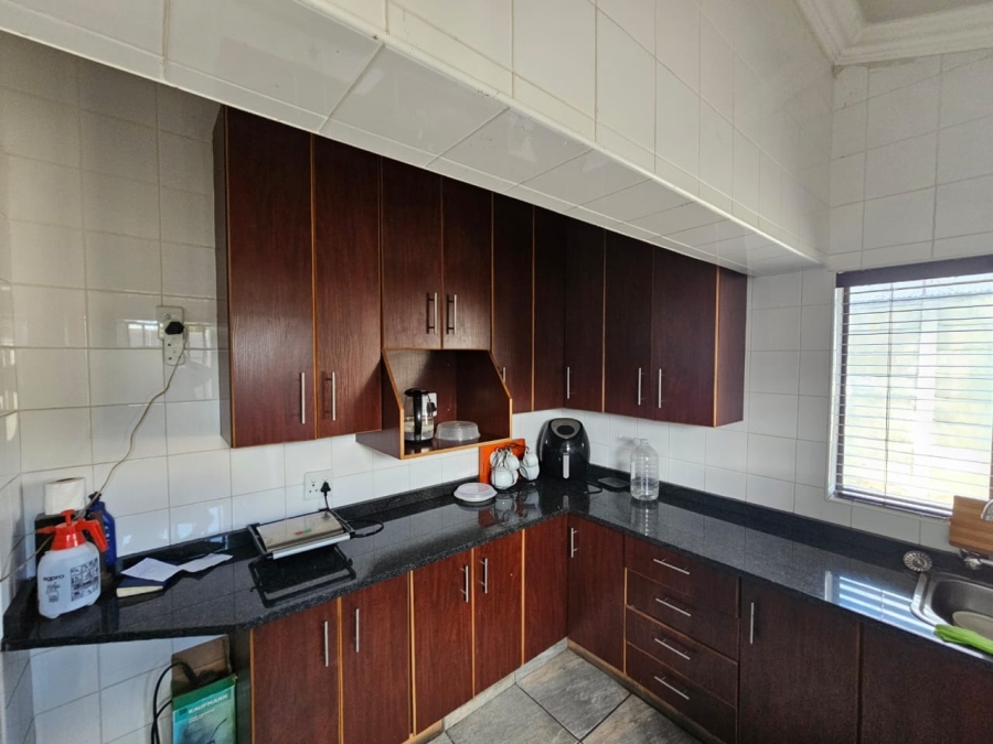 Commercial Property for Sale in Oos Einde North West